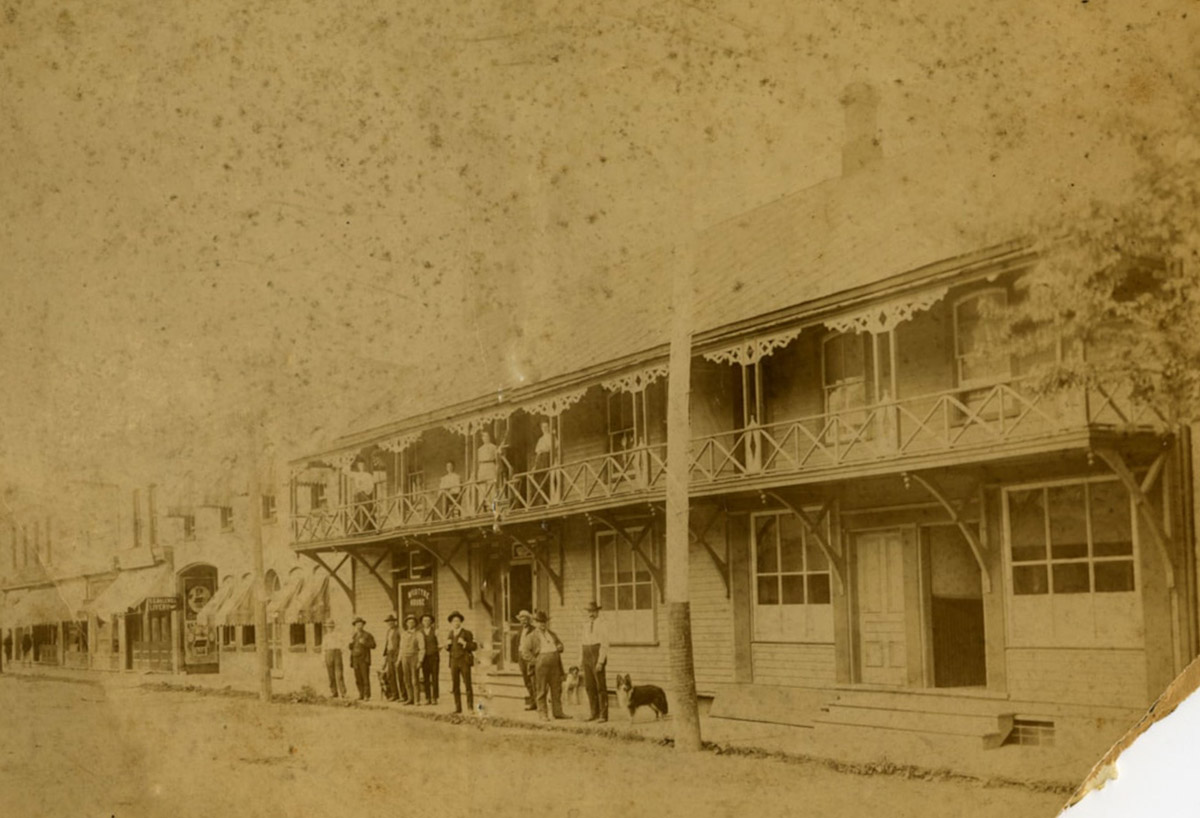 McIntyre Hotel