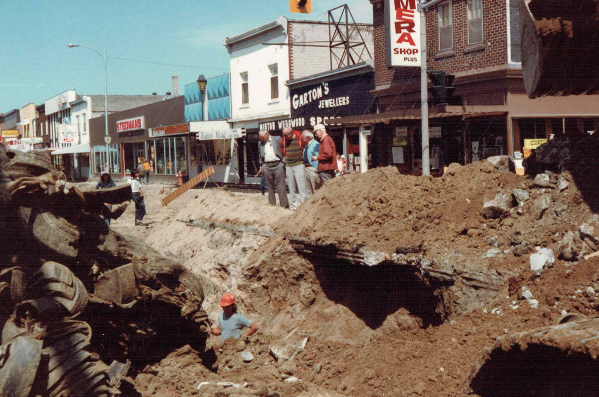 Digging up Scott