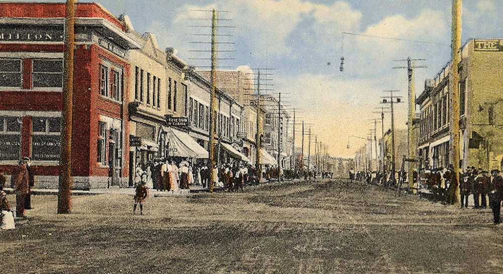 Postcard of Victoria Avenue