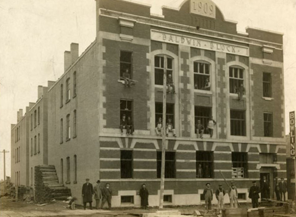Building the Baldwin Hotel