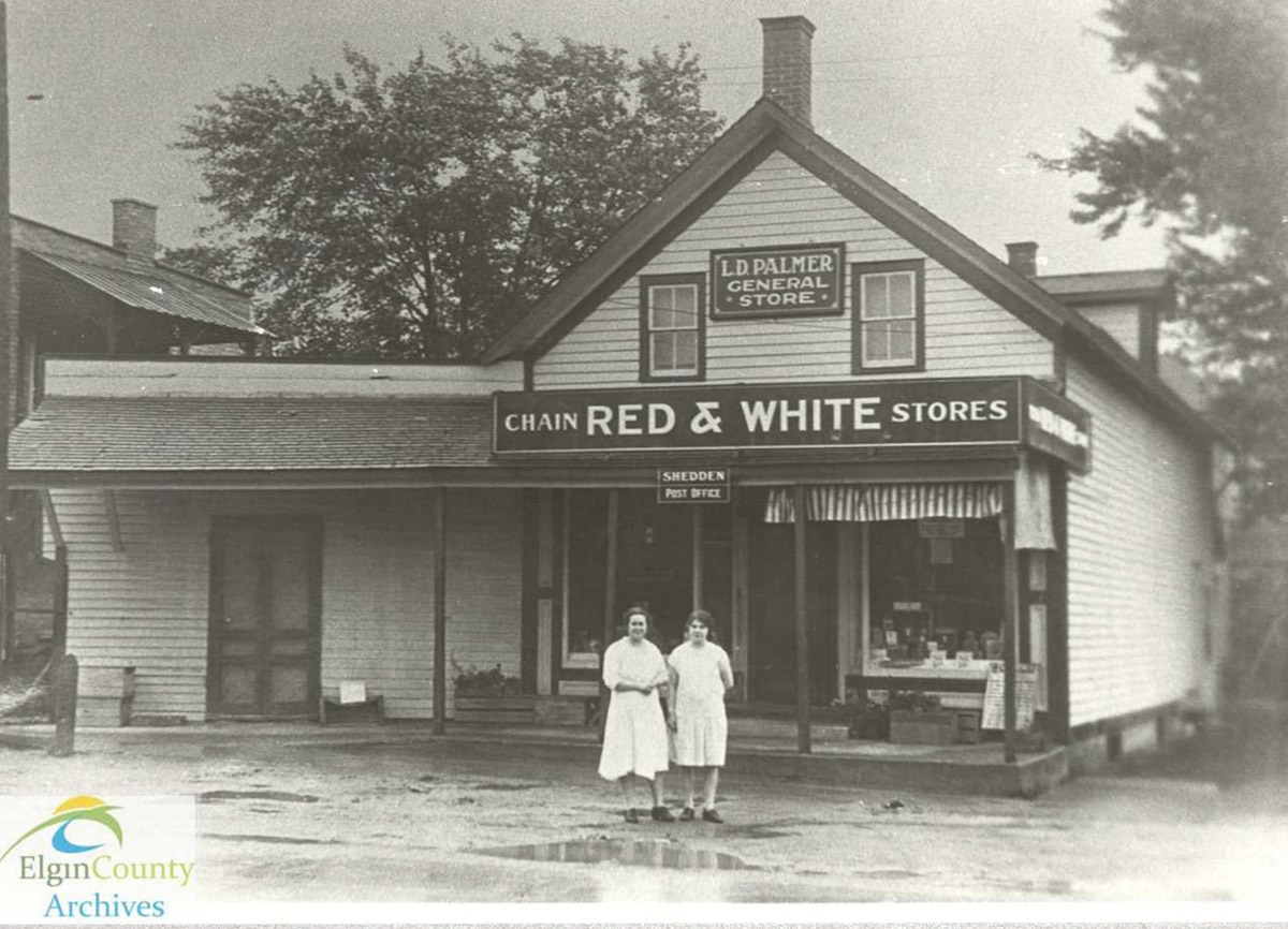 Red & White Store