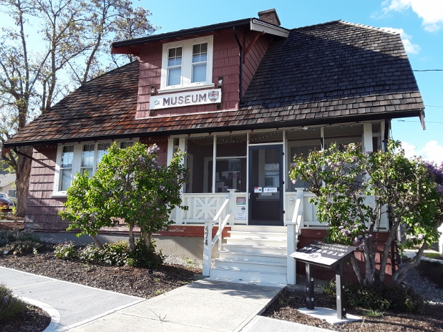 Oliver and District Museum